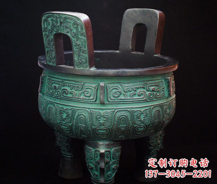 青铜三足圆鼎 (4)