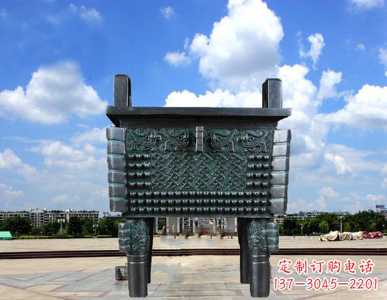 青铜四足方鼎铜雕