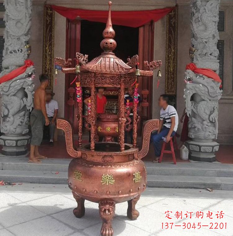 全铜雕刻小香炉
