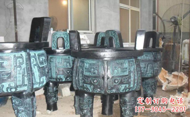 三足鼎广场青铜鼎雕塑