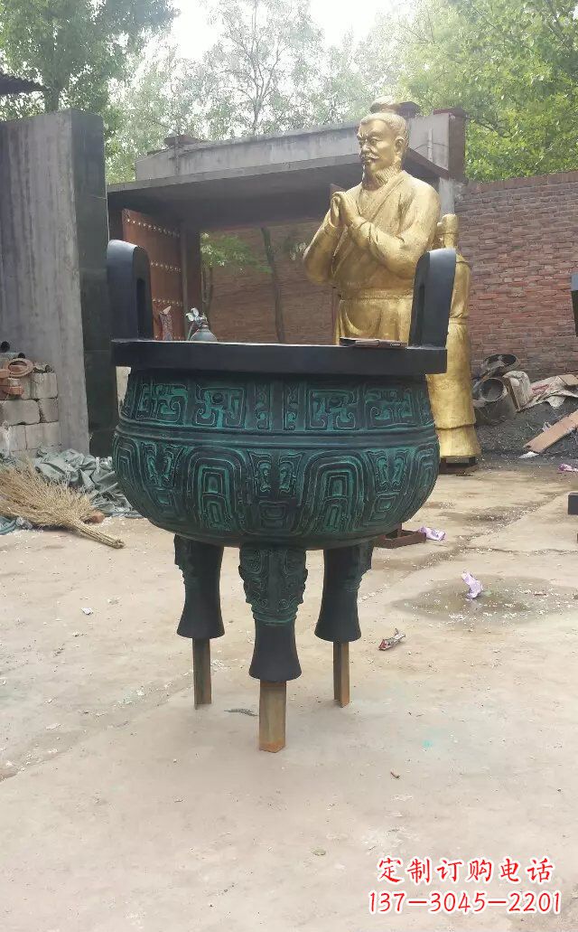 三足青铜鼎雕塑 (3)