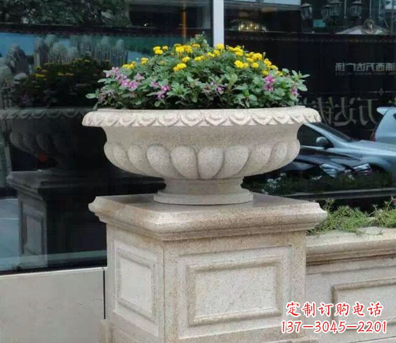 商场门口大理石花盆景观雕塑