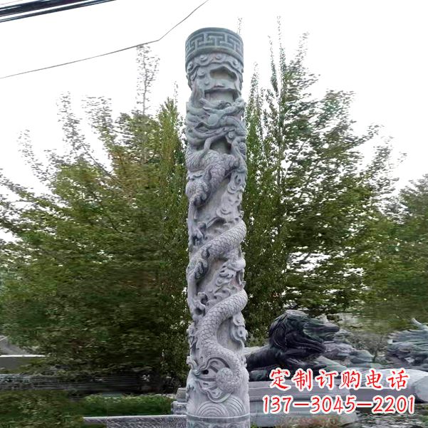 石雕盘龙柱雕刻
