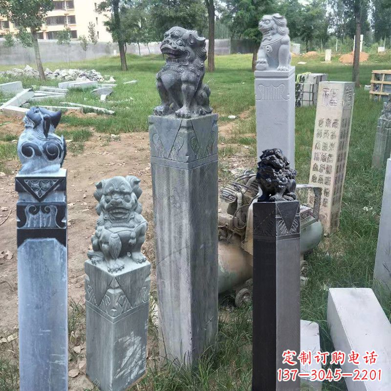 石狮子拴马柱