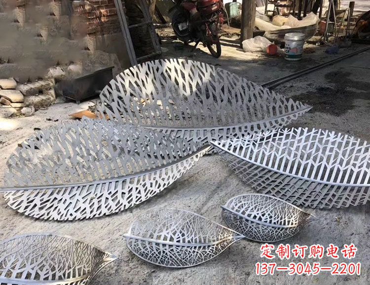 树叶镂空不-锈-钢-雕-塑-