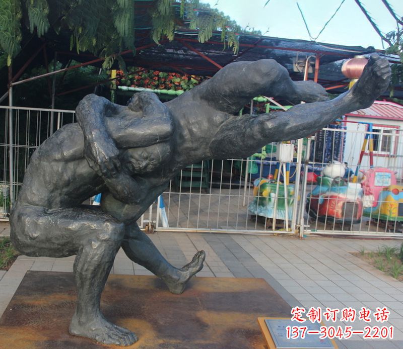 摔跤人物公园铜雕