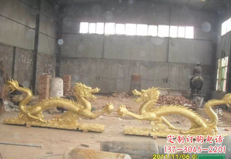 双龙戏珠铜雕