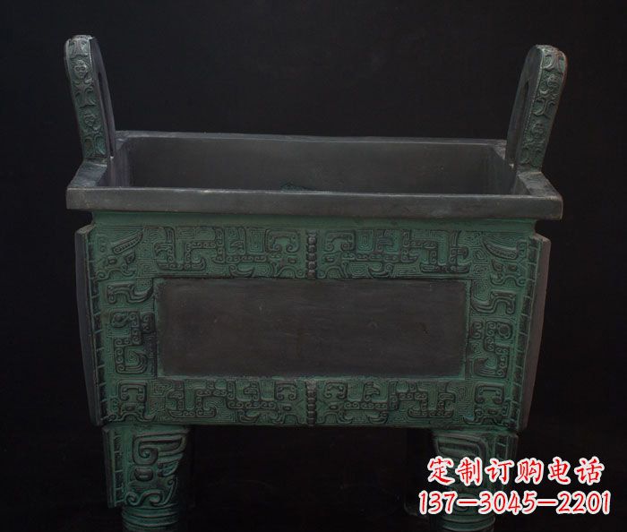 四方鼎方形青铜鼎