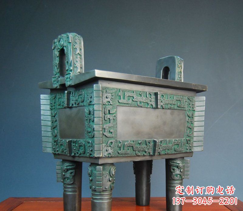 四方铜鼎铜雕