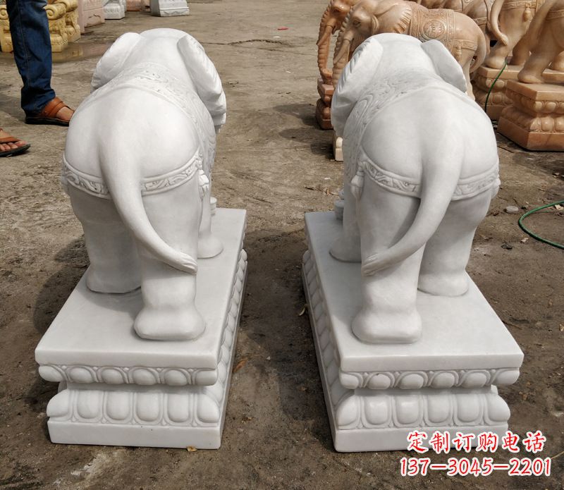 寺庙石雕大象