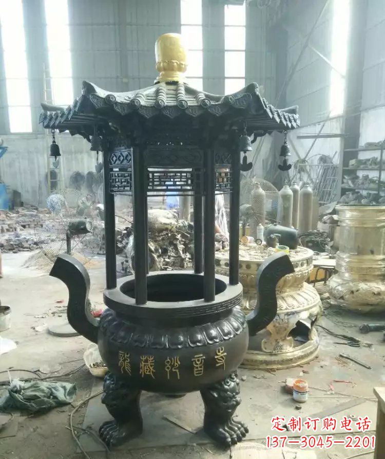 寺庙圆香炉铜雕 (2)