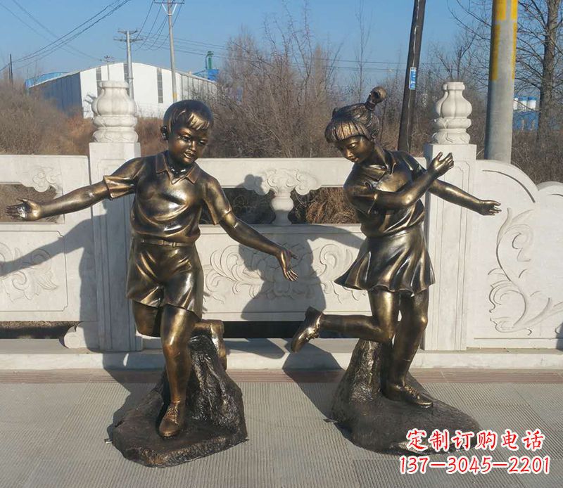 踢毽子的儿童铜雕