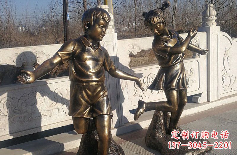 踢毽子的儿童铜雕 (2) 踢毽子的儿童铜雕 (2)