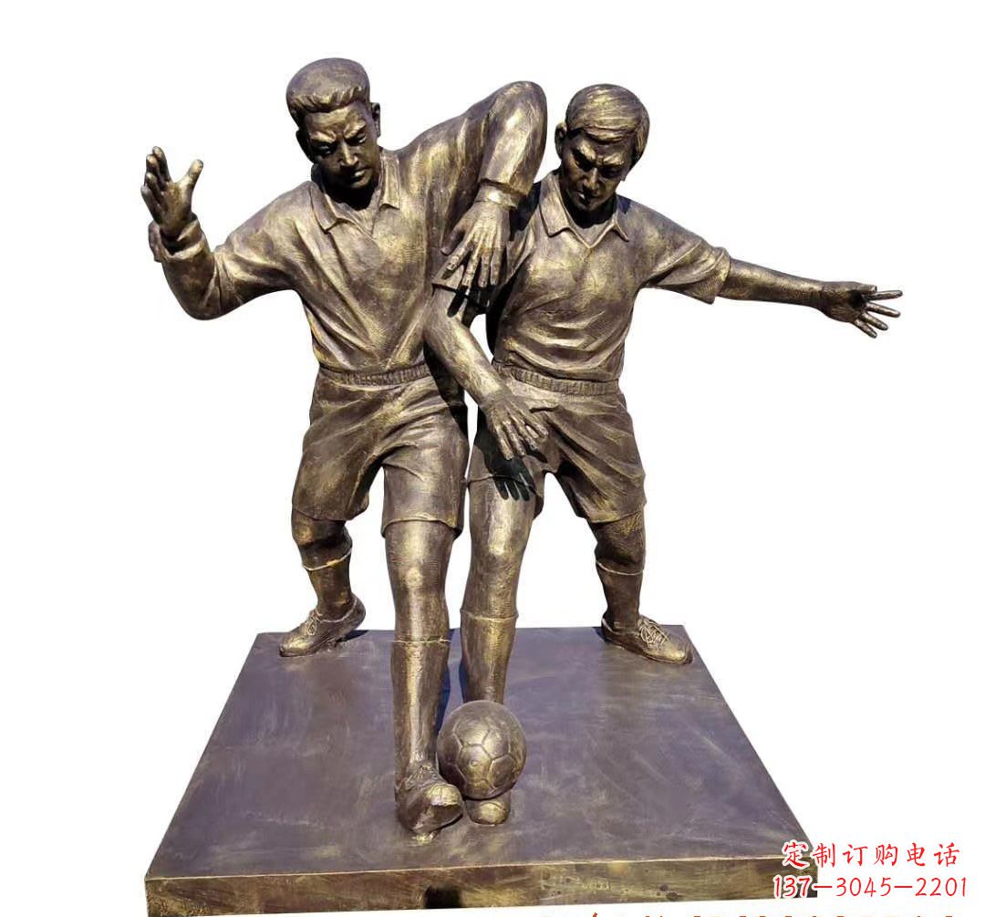 踢足球人物铜雕