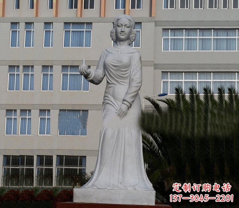 提灯天使弗洛伦斯·南丁格尔石雕 (2) 提灯天使弗洛伦斯·南丁格尔石雕 (2)
