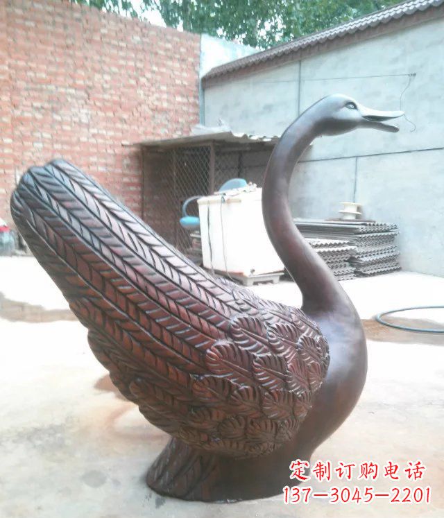 天鹅公园天王动物铜雕