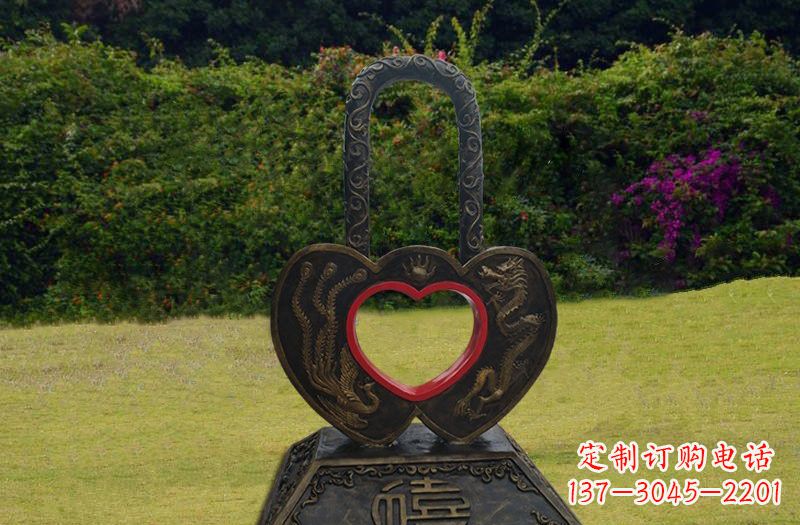 同心锁铜雕
