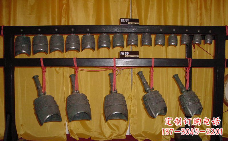 铜编钟古代乐器雕塑