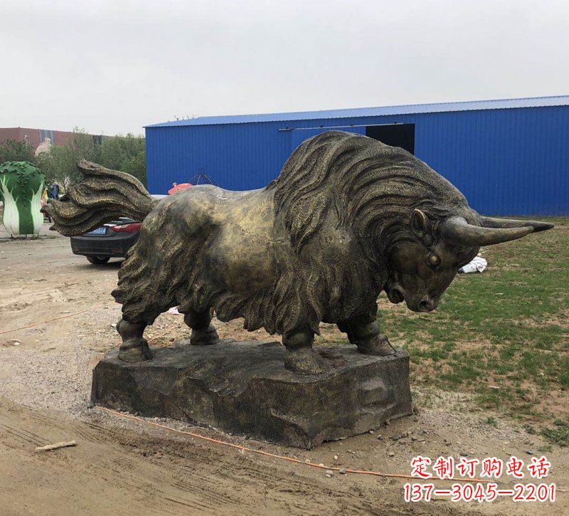 铜雕奔牛雕塑