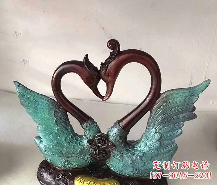 铜雕彩绘天鹅雕塑摆件-爱心、爱情、幸福情侣创意雕塑