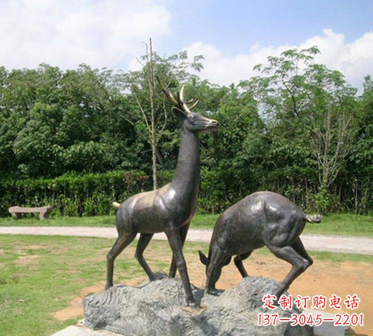 铜雕动物梅花鹿