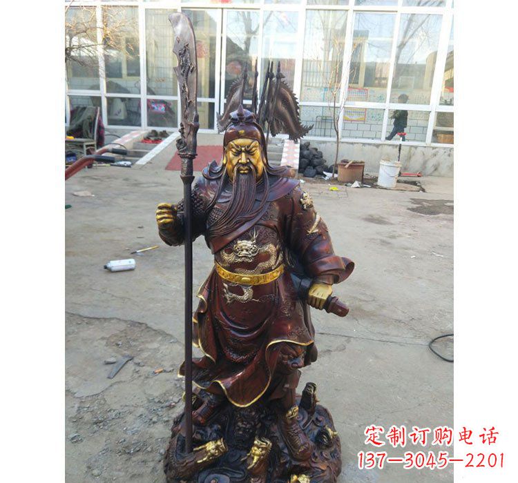铜雕九龙关公