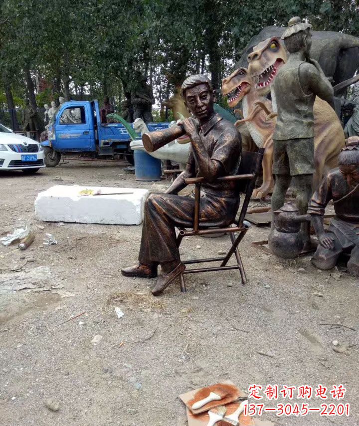 铜雕拍街道电影人物雕塑