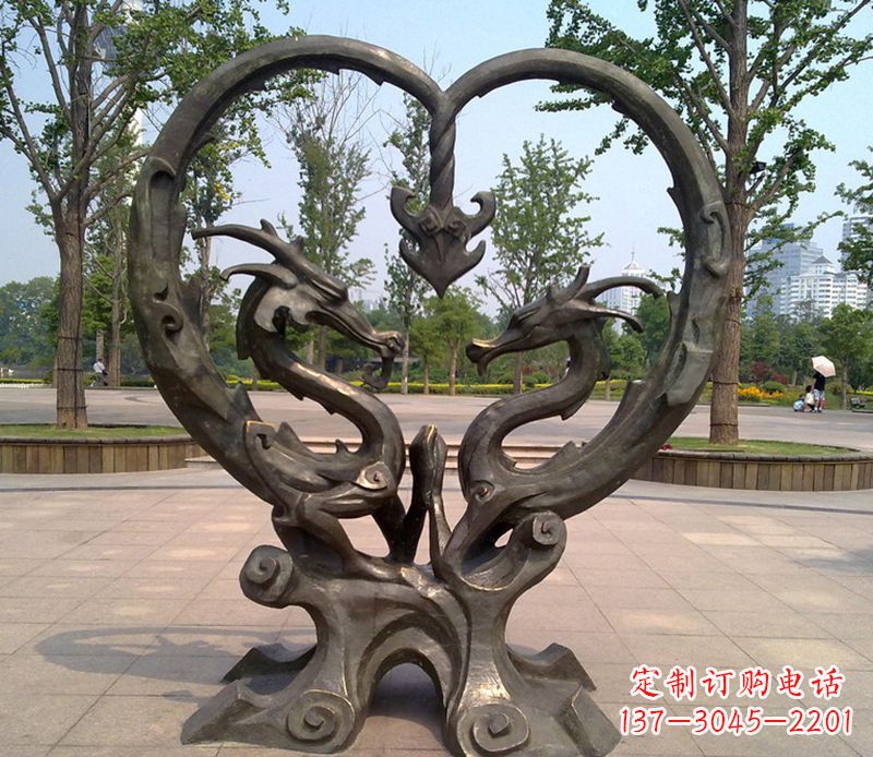铜雕双龙戏珠