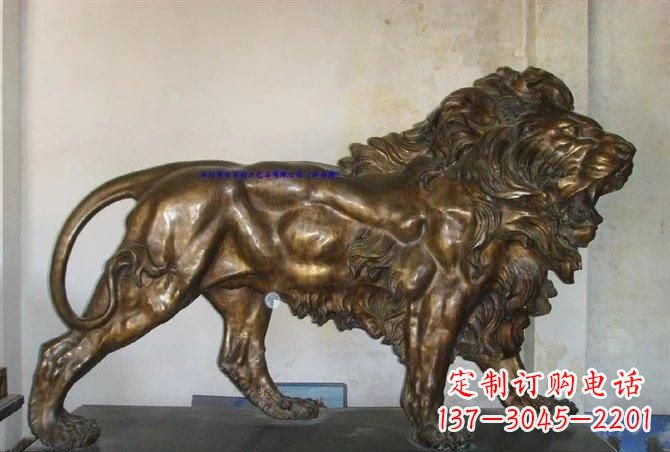 铜雕西洋狮子