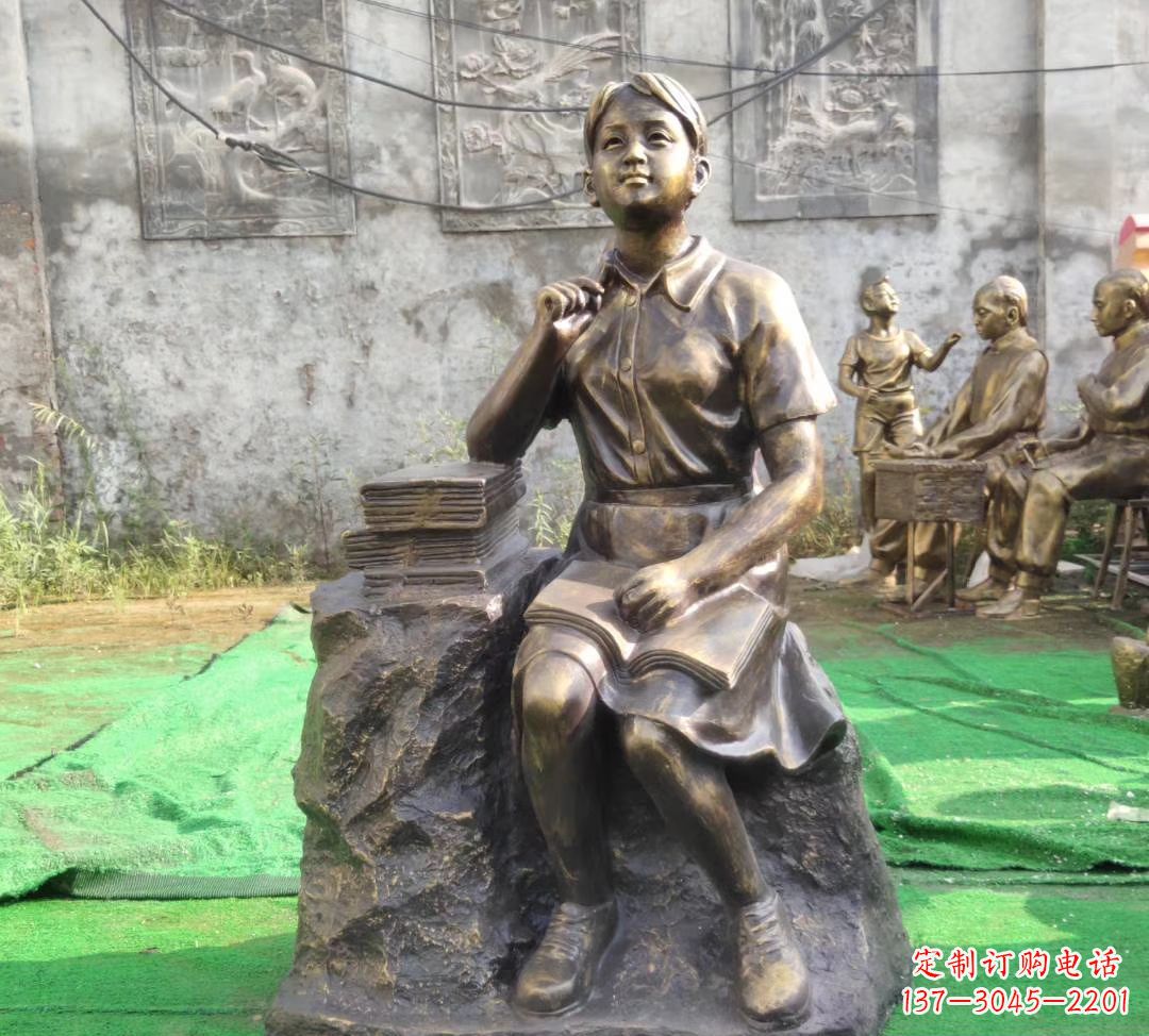 铜雕校园读书人物雕塑 铜雕校园读书人物雕塑