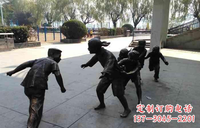 玩老鹰捉小鸡的儿童铜雕222