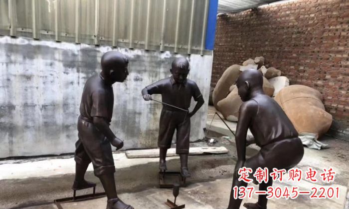 玩陀螺人物铜雕 (2)