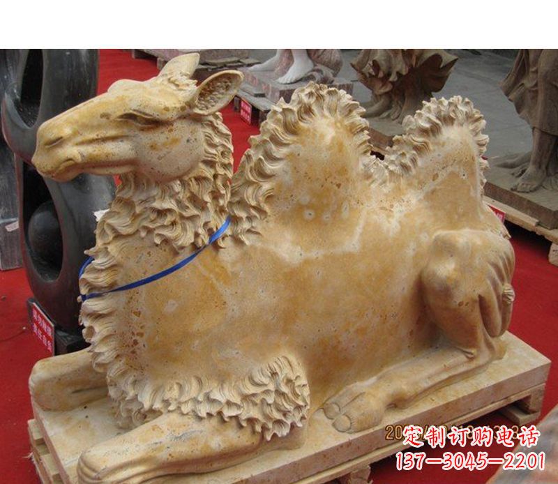 晚霞红动物骆驼石雕
