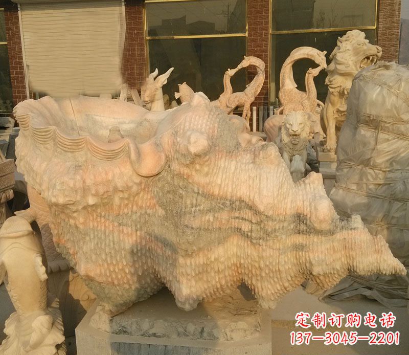 晚霞红海螺石雕
