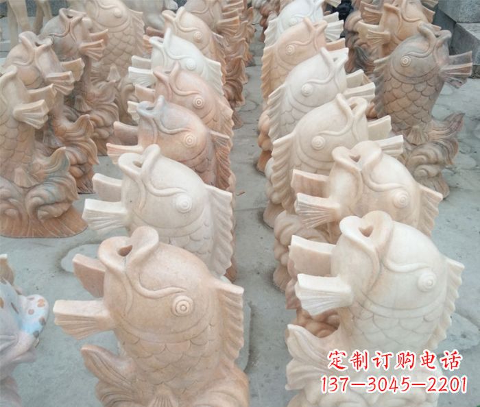 晚霞红喷水鲤鱼公园石雕 (2)