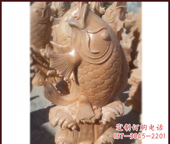 晚霞红喷水鲤鱼石雕 (3)