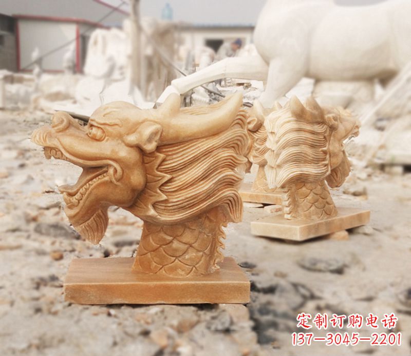 晚霞红喷水龙头雕塑