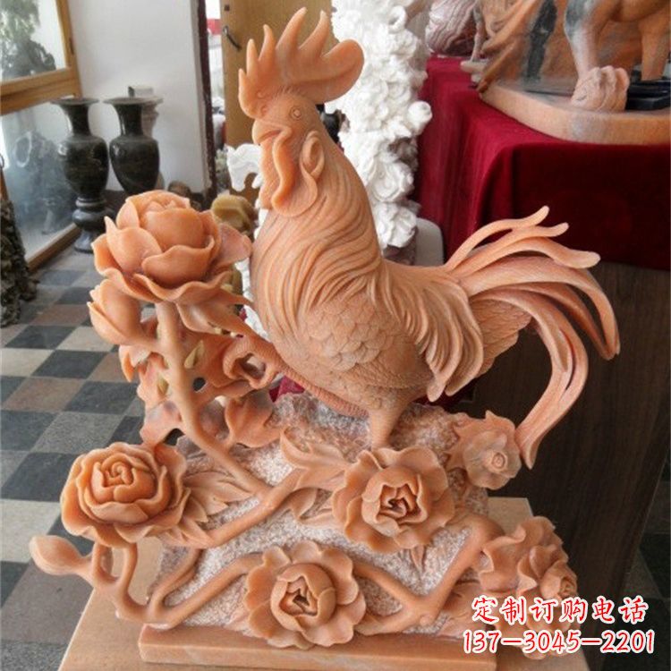 晚霞红石雕公鸡雕塑