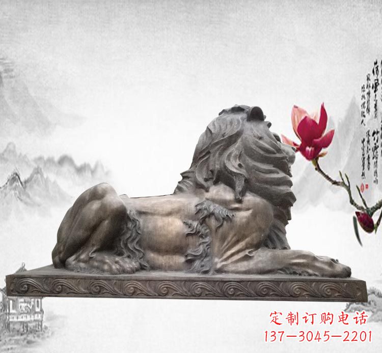 卧着的西洋狮子铜雕
