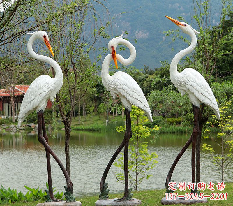仙鹤的雕塑