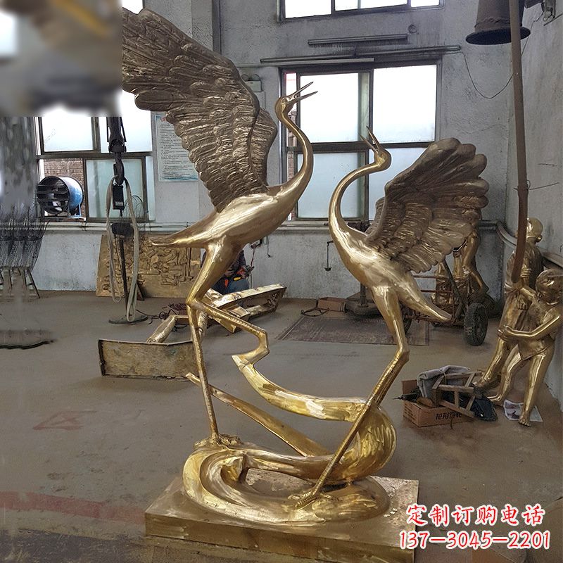 仙鹤铜雕景观
