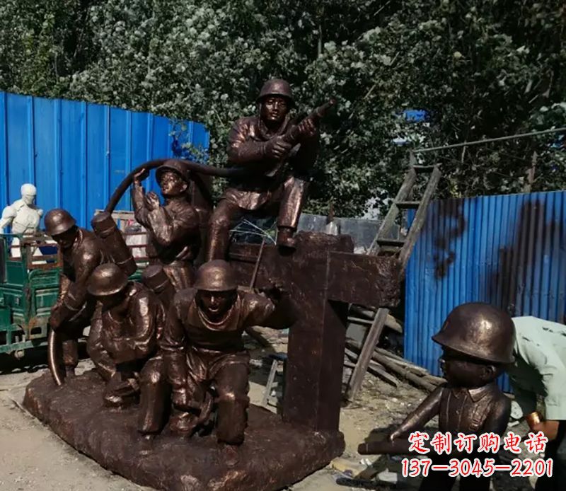 消防员灭火景观雕塑