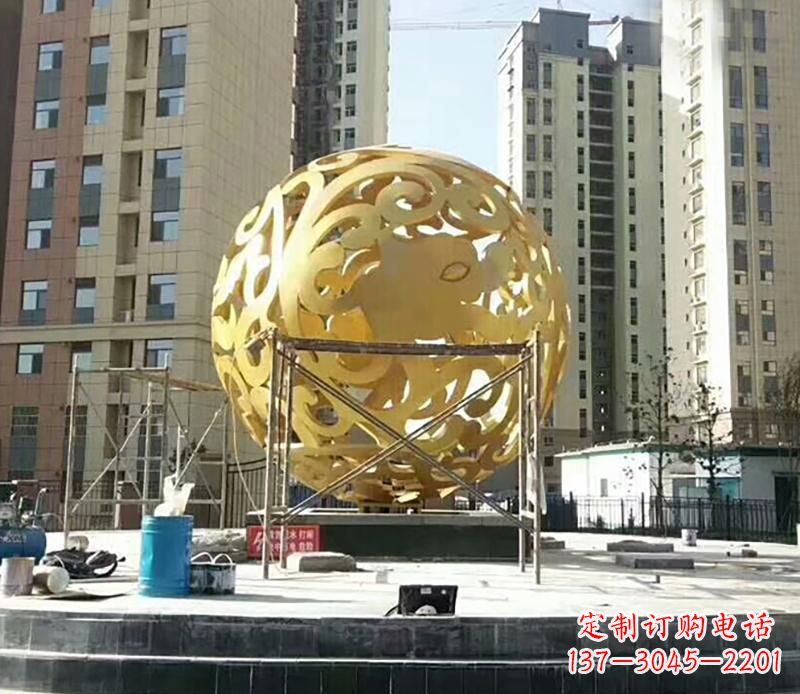 小区不锈钢镂空球景观雕塑