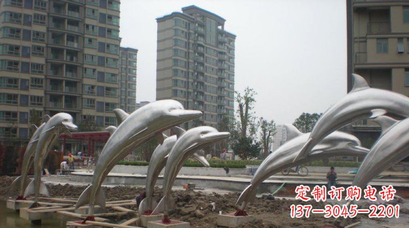 小区不锈钢跳跃海豚雕塑