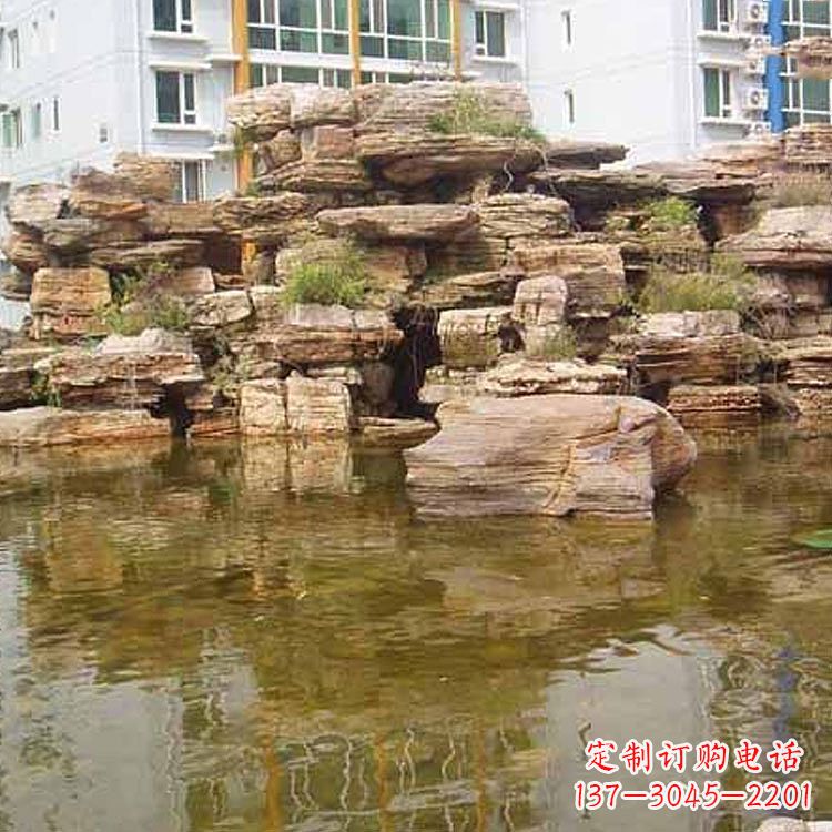 小区庭院假山鱼池