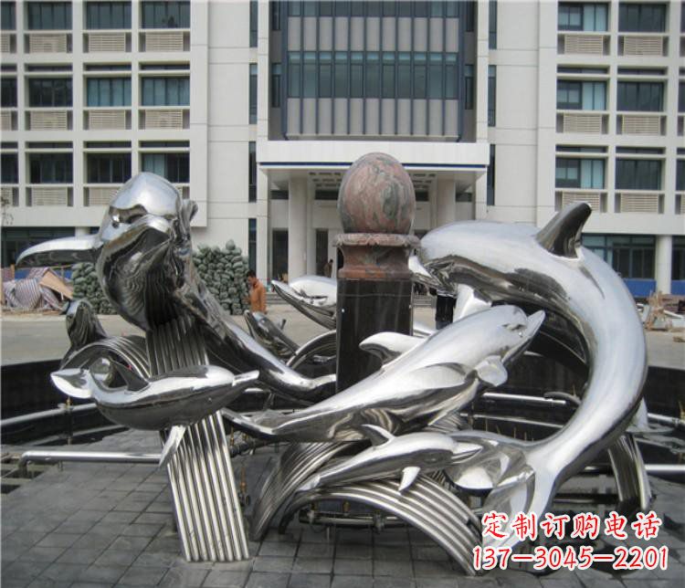 校园不锈钢海豚海浪雕塑