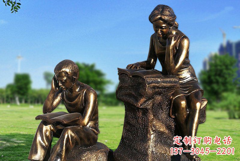 校园看书人物铜雕
