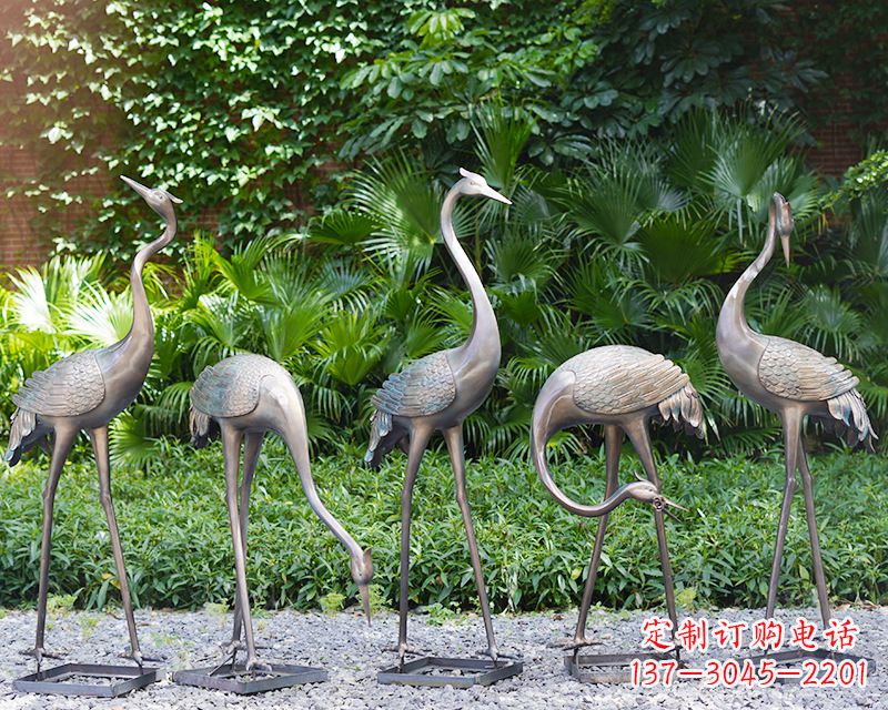 写意仙鹤雕塑