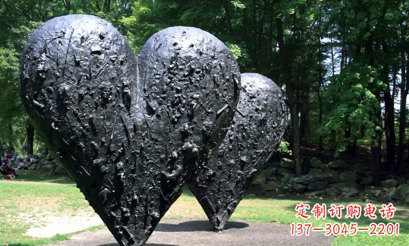 心形铜雕