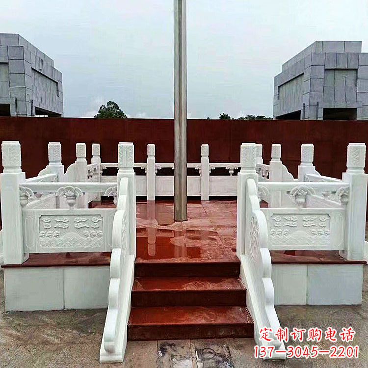 学校石雕升旗台